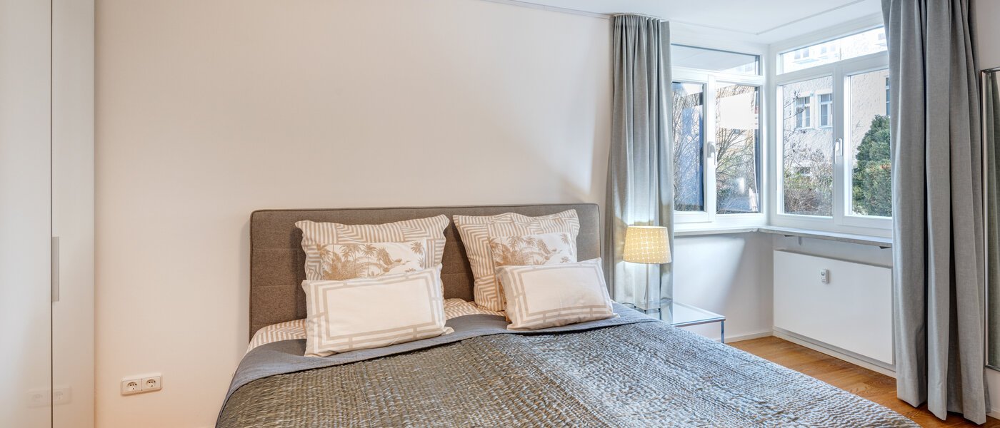 квартира München Schwabing 01 спальная комната 12436