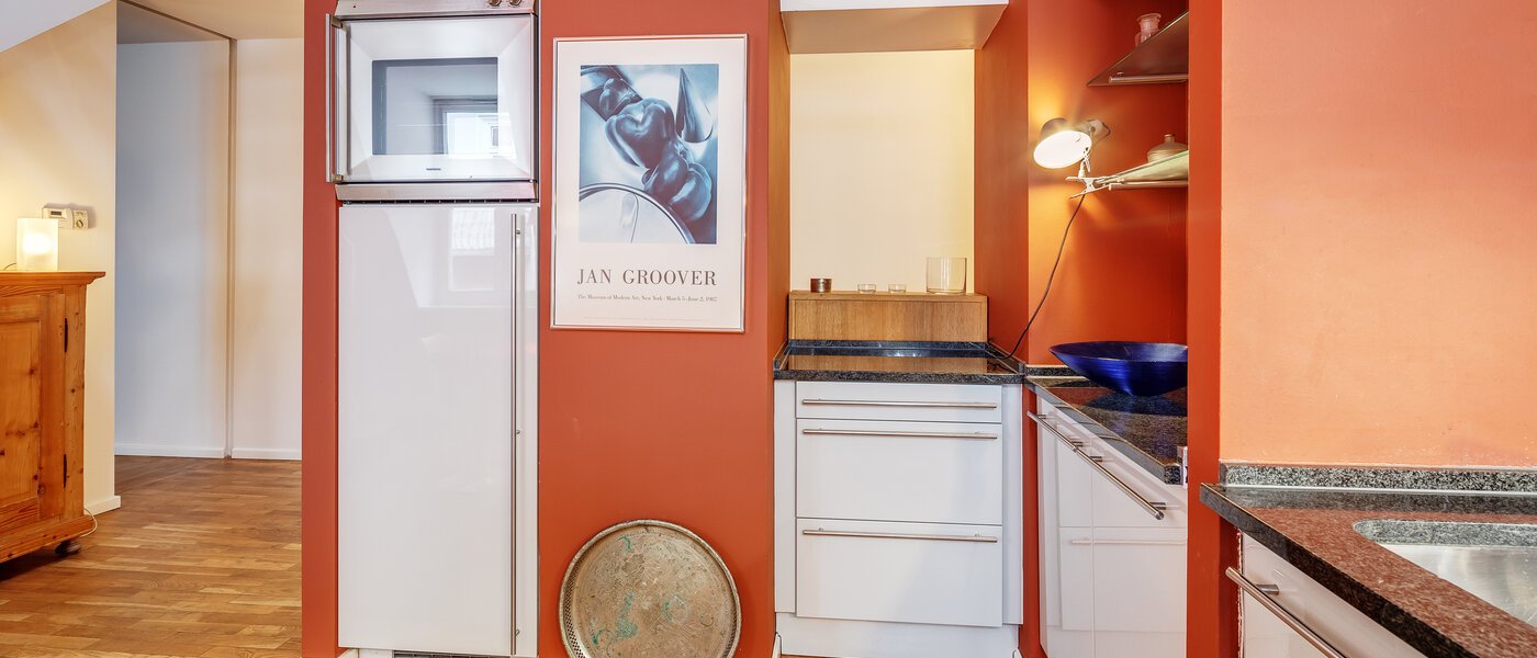 двухэтажная квартира München Gärtnerplatzviertel 04 кухня 12440