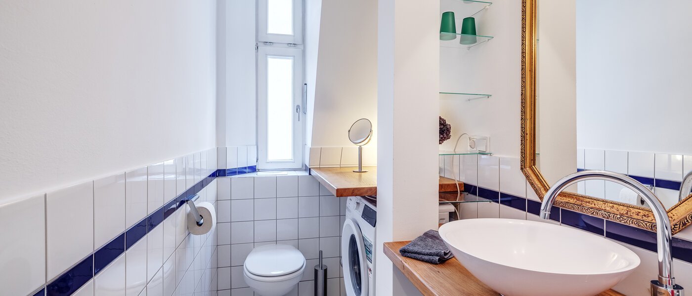 двухэтажная квартира München Gärtnerplatzviertel 02 ванная комната 12440