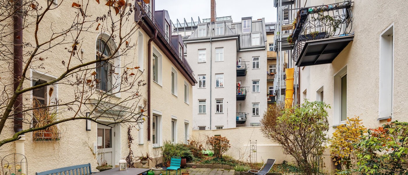 двухэтажная квартира München Gärtnerplatzviertel 01 внутренний двор  12440