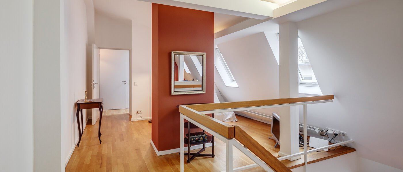 двухэтажная квартира München Gärtnerplatzviertel 04 жилое пространство 12440