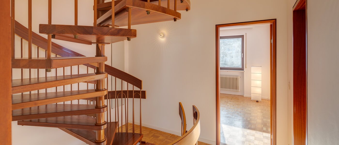 таунхаус München Obersendling 02 коридор 12456