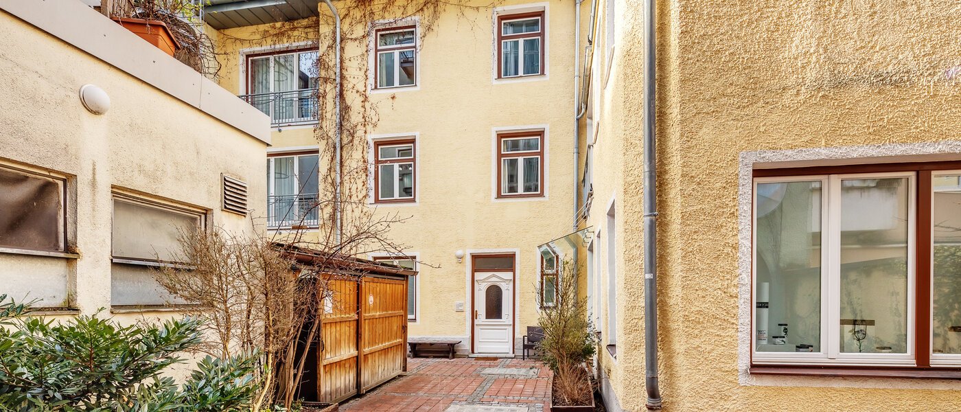 квартира München Maxvorstadt 01 внутренний двор  12472