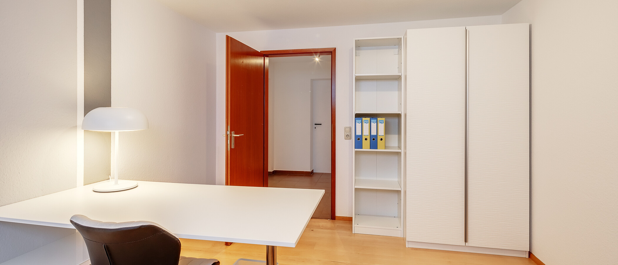 двухэтажная квартира München Milbertshofen 03 рабочий кабинет 12485