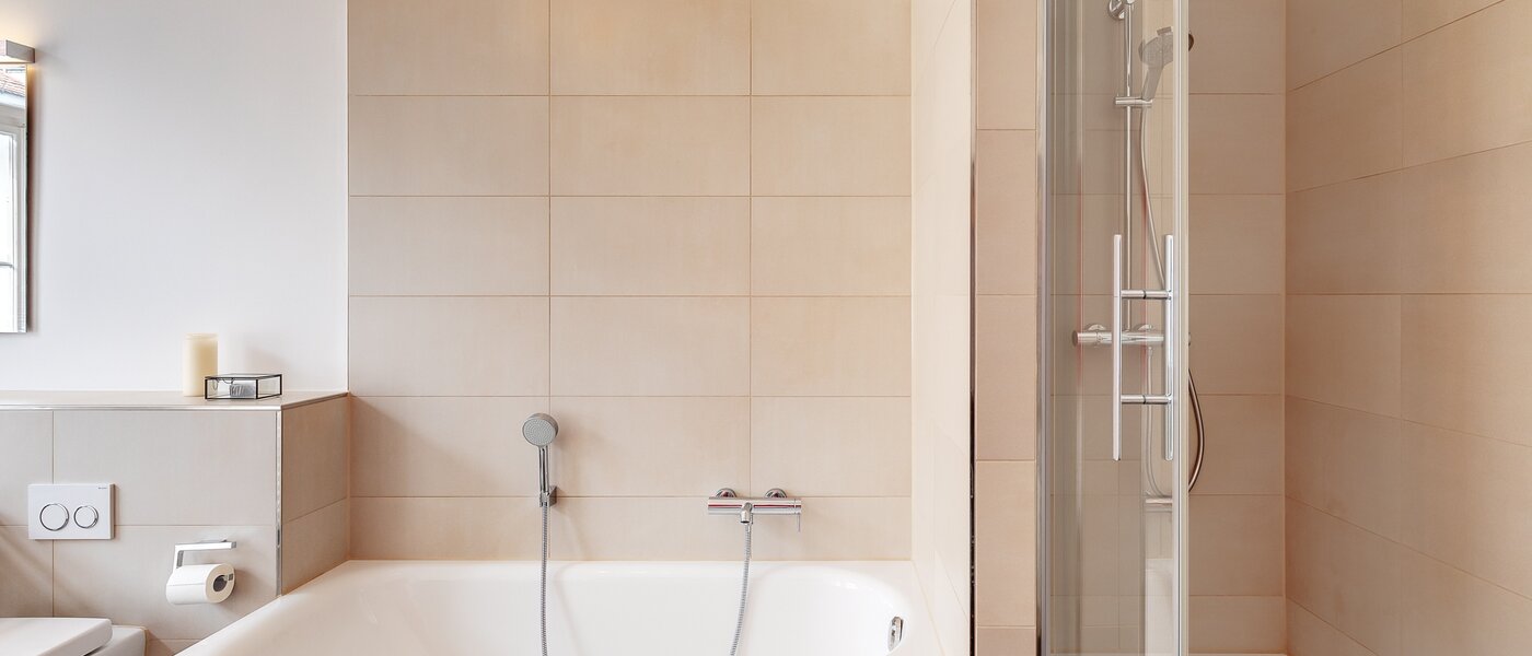 квартира München Maxvorstadt - Universitätsviertel 02 ванная комната 12491