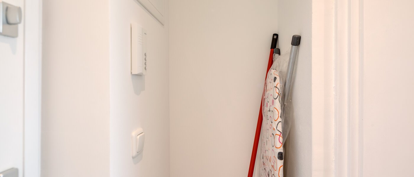 квартира München Maxvorstadt - Universitätsviertel 03 коридор 12510