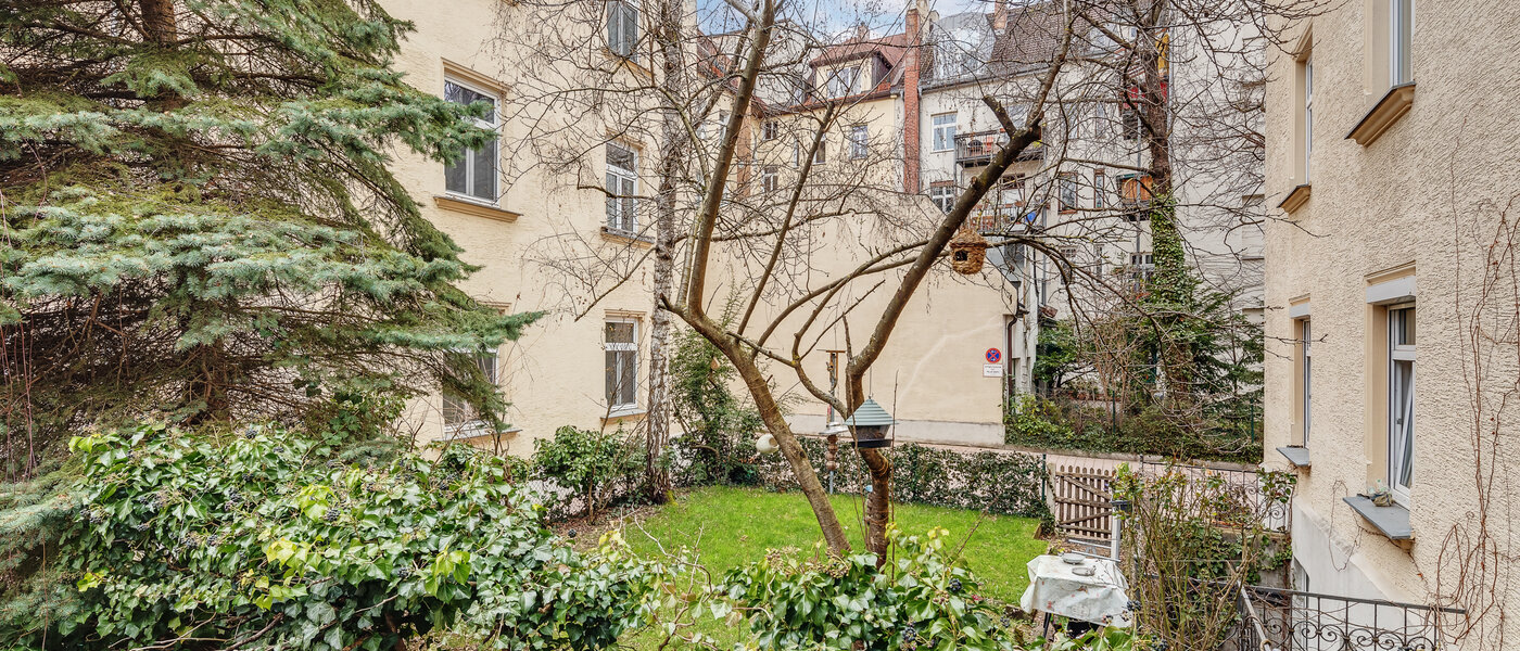 квартира München Schwabing (rechts der Leopoldstraße) 02 вид из окна 12514