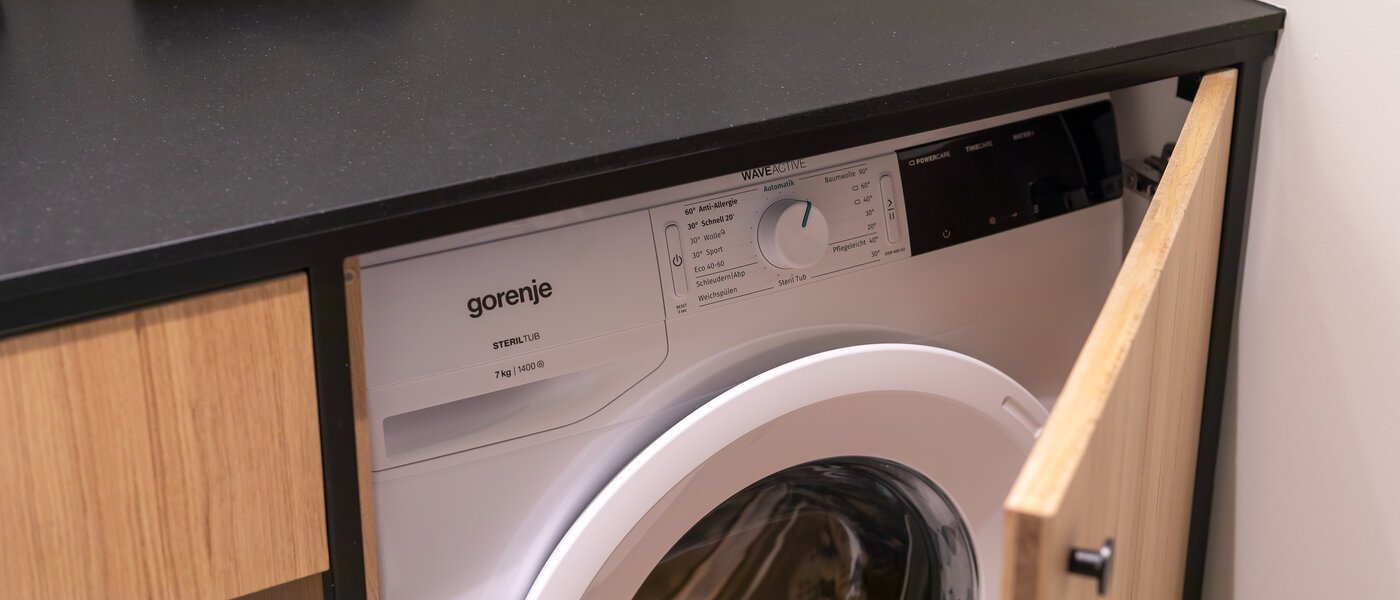 двухэтажная квартира-галерея München Herzogpark 02 гостевой туалет 12522