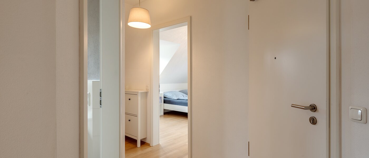 мансардная квартира München Lerchenau 03 коридор 12556