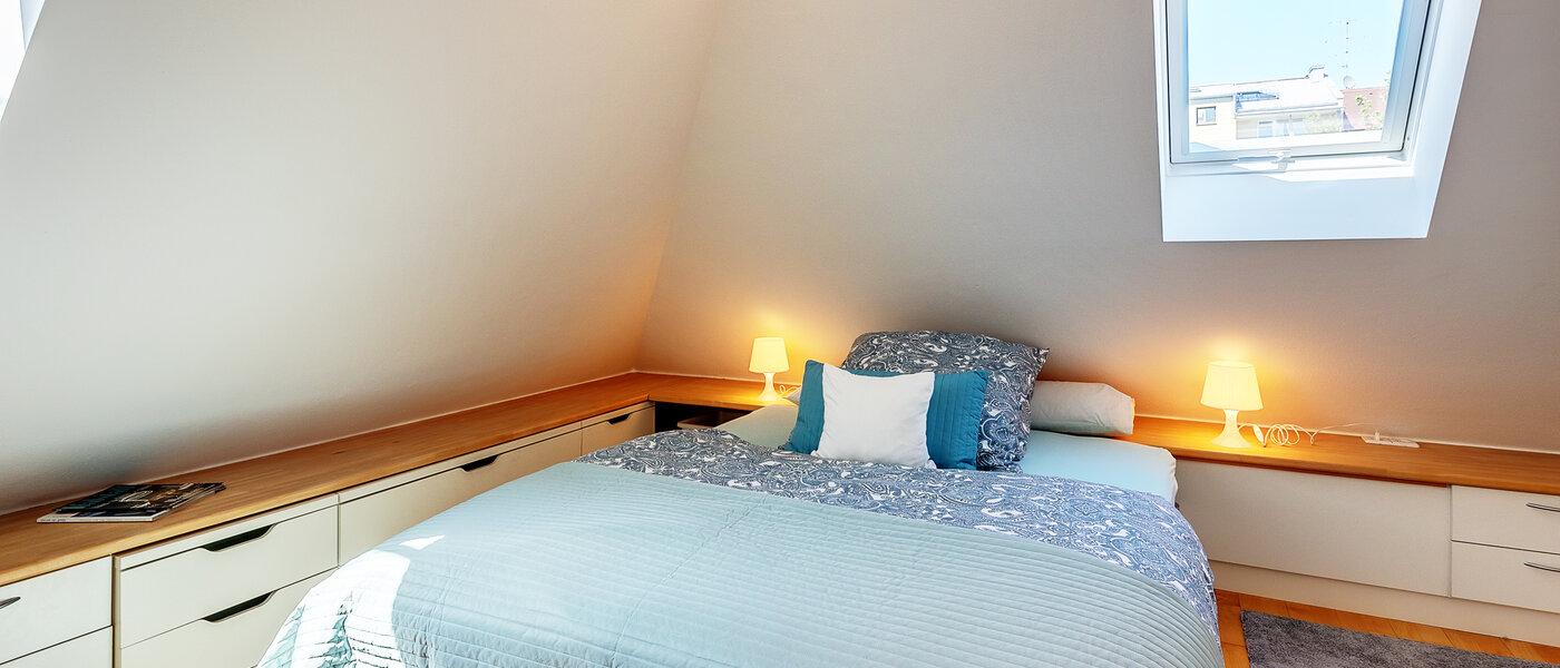 мансардная квартира München Maxvorstadt 02 спальная комната 12588