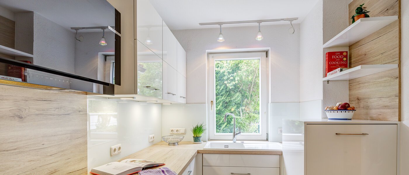 Половина двухквартирного жилого дома Gauting 03 кухня 12610