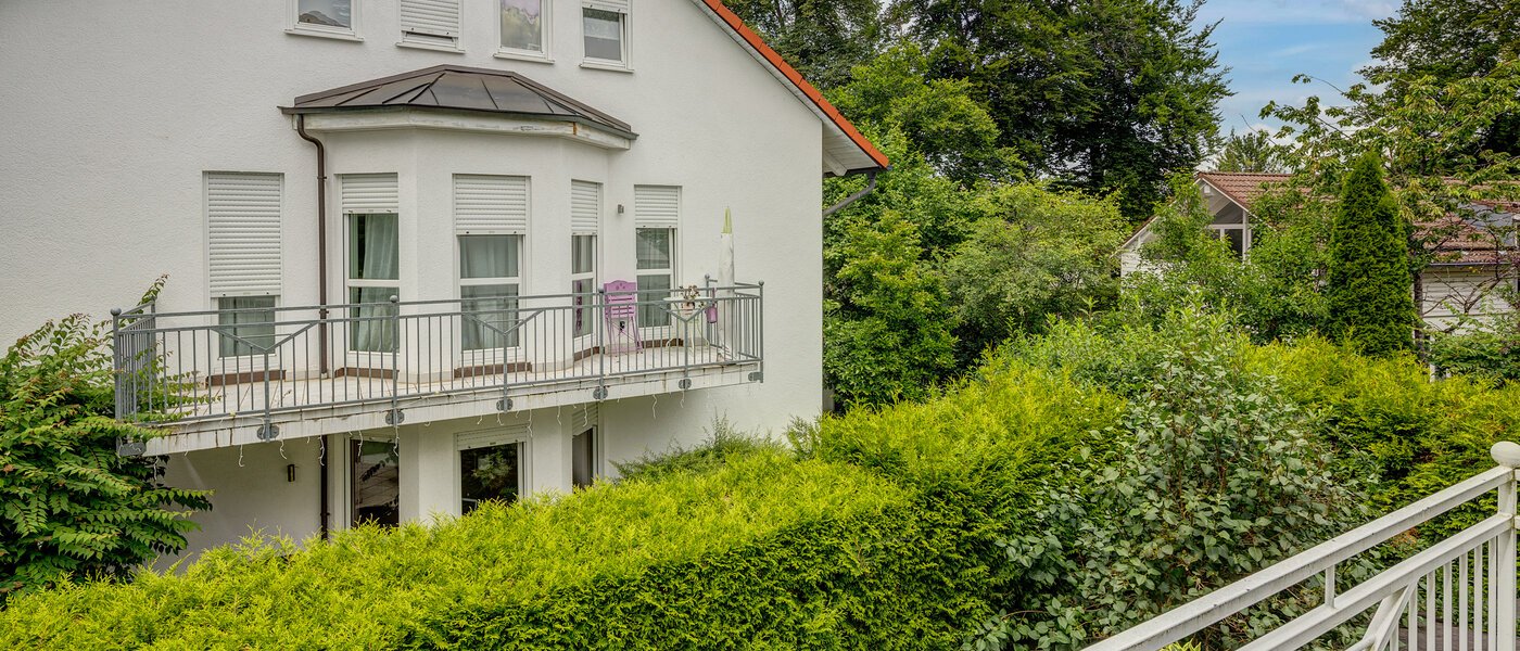 Половина двухквартирного жилого дома Gauting 02 вид из окна 12610