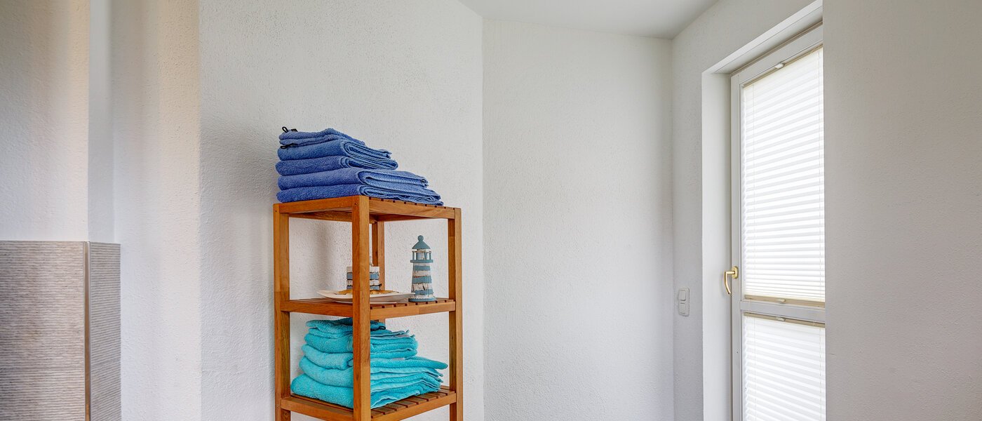 Половина двухквартирного жилого дома Gauting 04 1-я ванная комната 12610