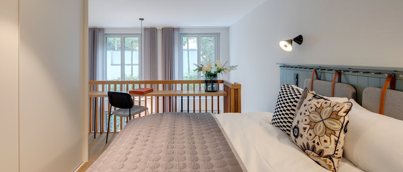 двухэтажная квартира-галерея München Herzogpark 05 зона для сна 12615