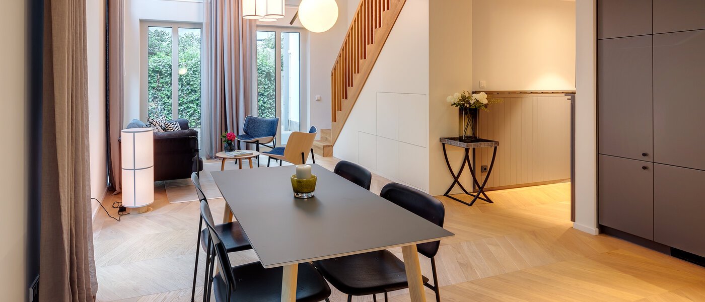 двухэтажная квартира-галерея München Herzogpark 04 кухня 12616