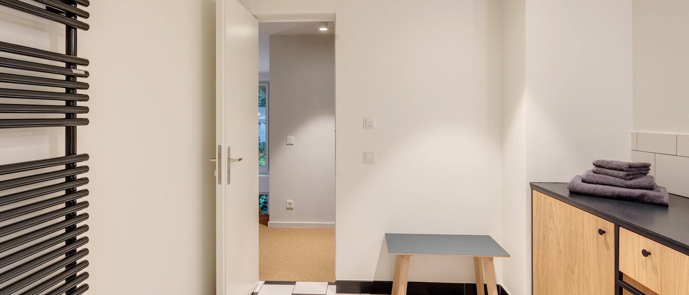 двухэтажная квартира-галерея München Herzogpark 04 ванная комната 12616