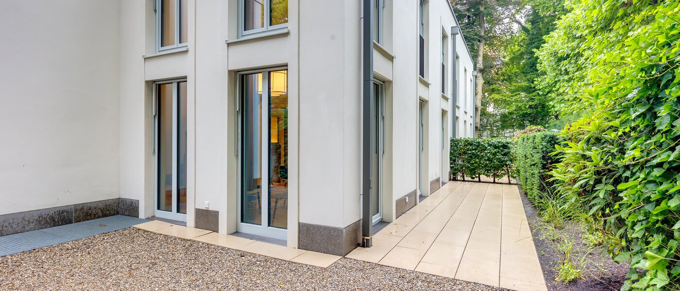 двухэтажная квартира-галерея München Herzogpark 03 терраса 12616