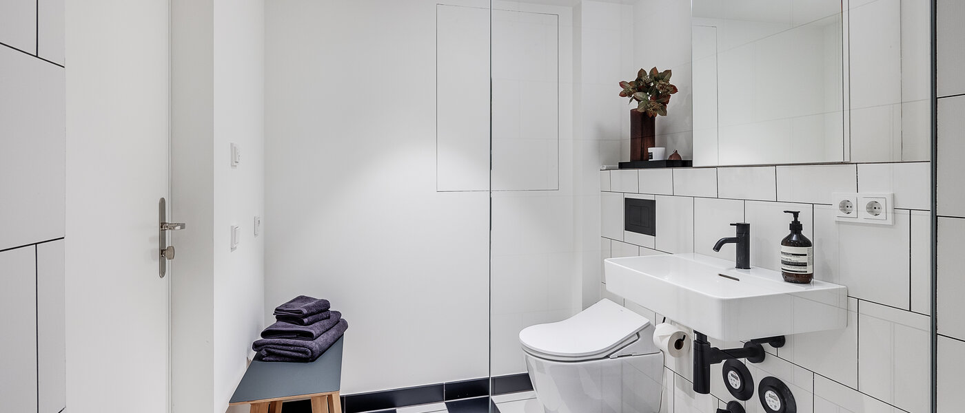 двухэтажная квартира-галерея München Herzogpark 04 ванная комната 12618