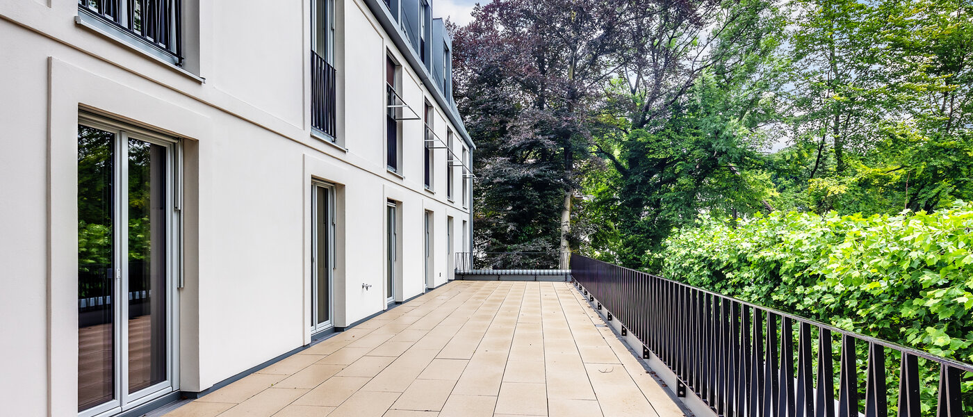 квартира München Herzogpark 01 общая терраса для жильцов дома 12619