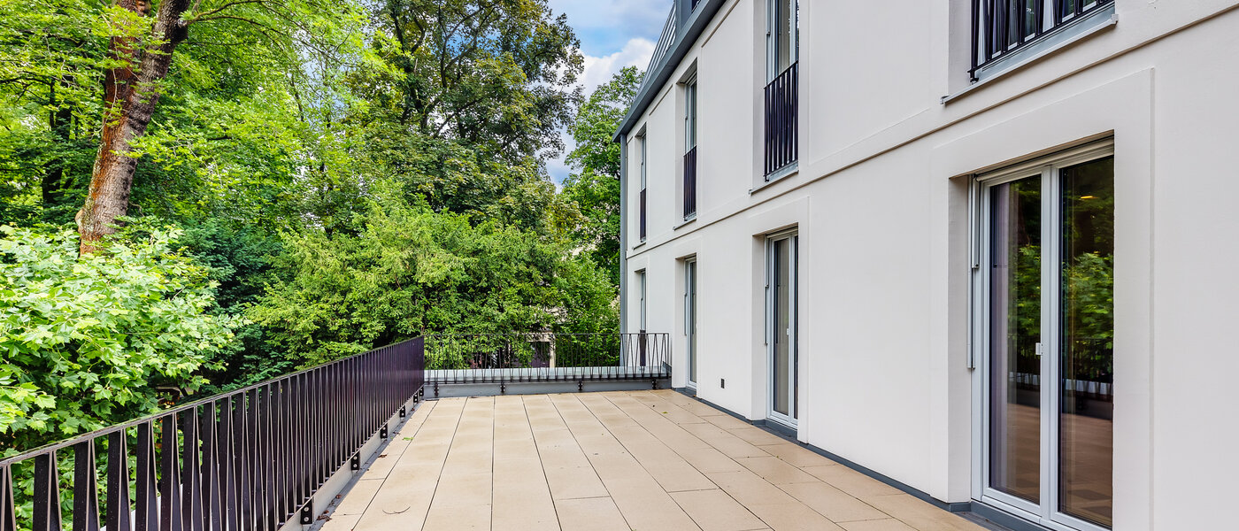 квартира München Herzogpark 03 общая терраса для жильцов дома 12619