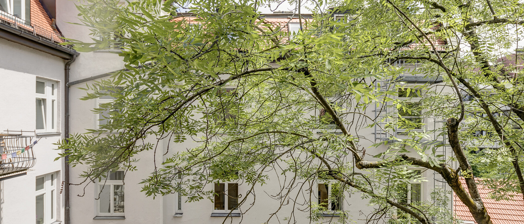 квартира München Schwabing (links der Leopoldstraße) 02 вид из окна 1262