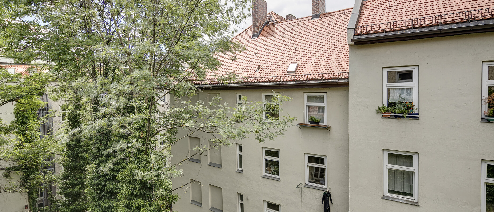 квартира München Schwabing (links der Leopoldstraße) 03 вид из окна 1262