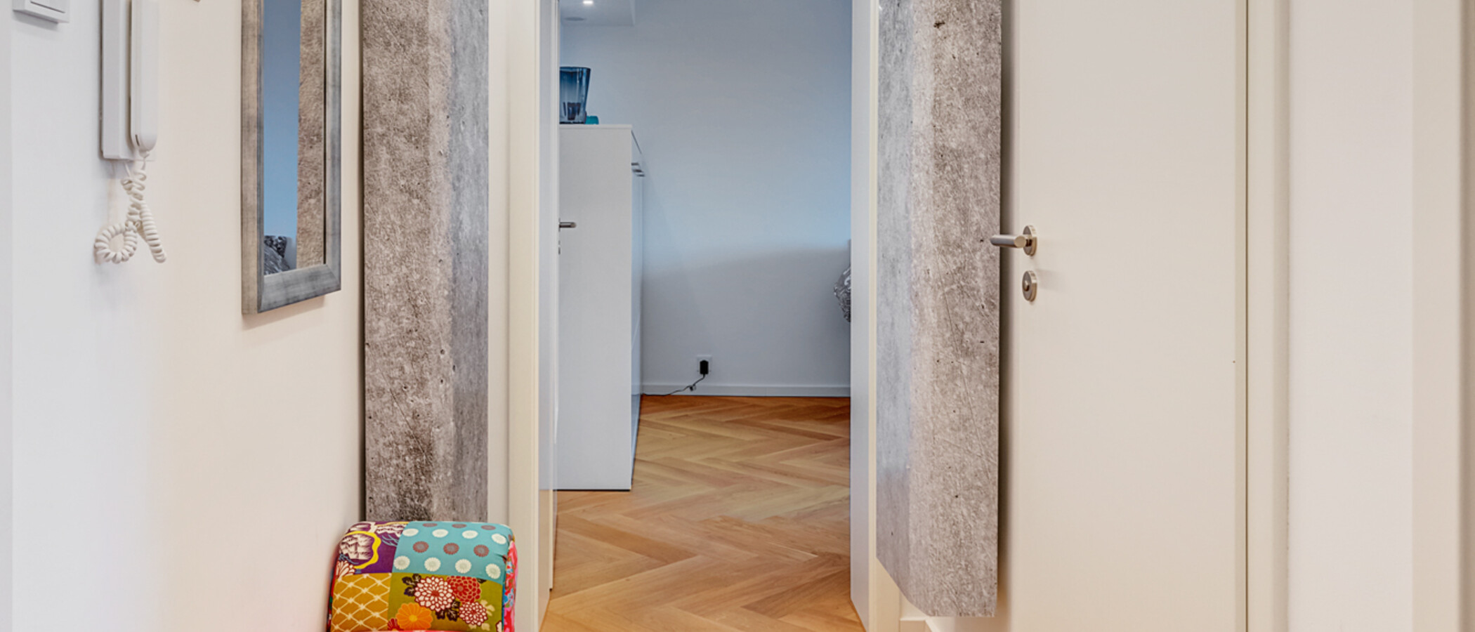 квартира München Schwabing-West 01 коридор 12641