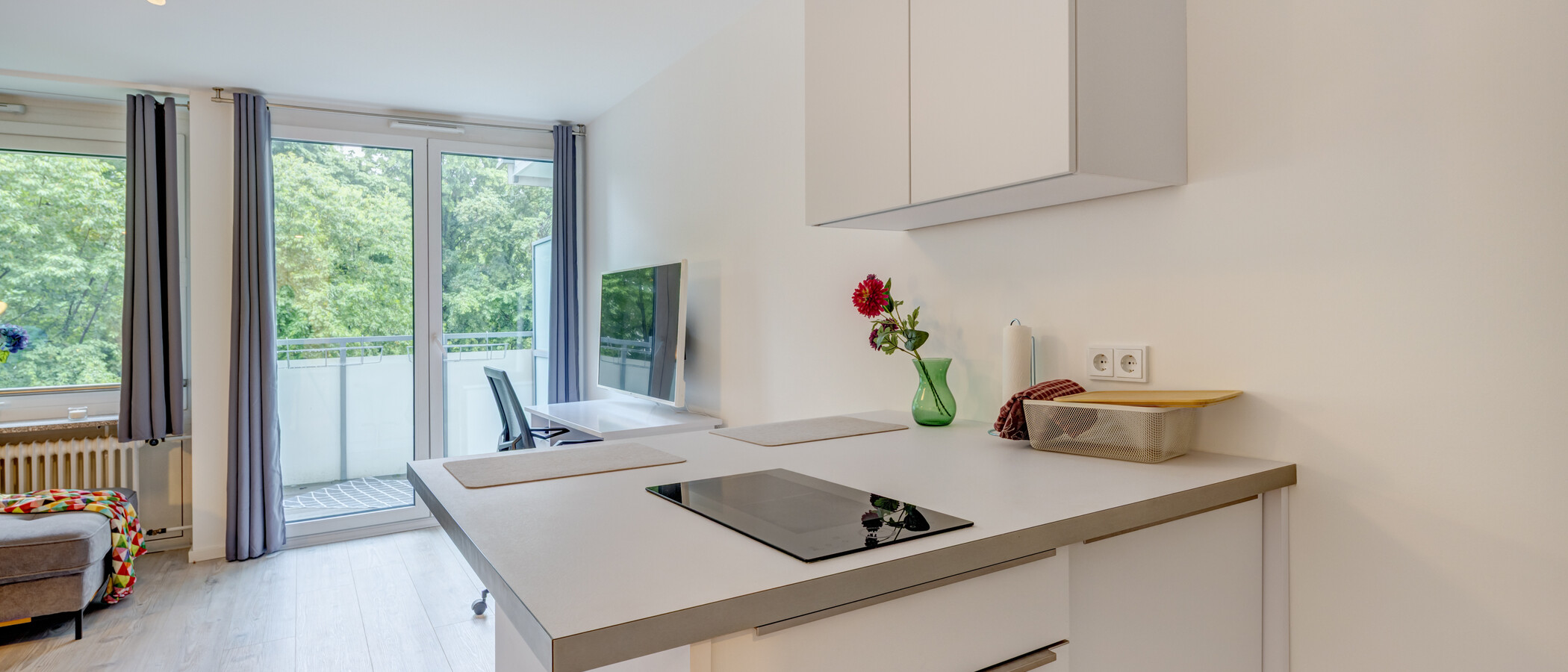 квартира München Arabellapark 02 кухня 12671