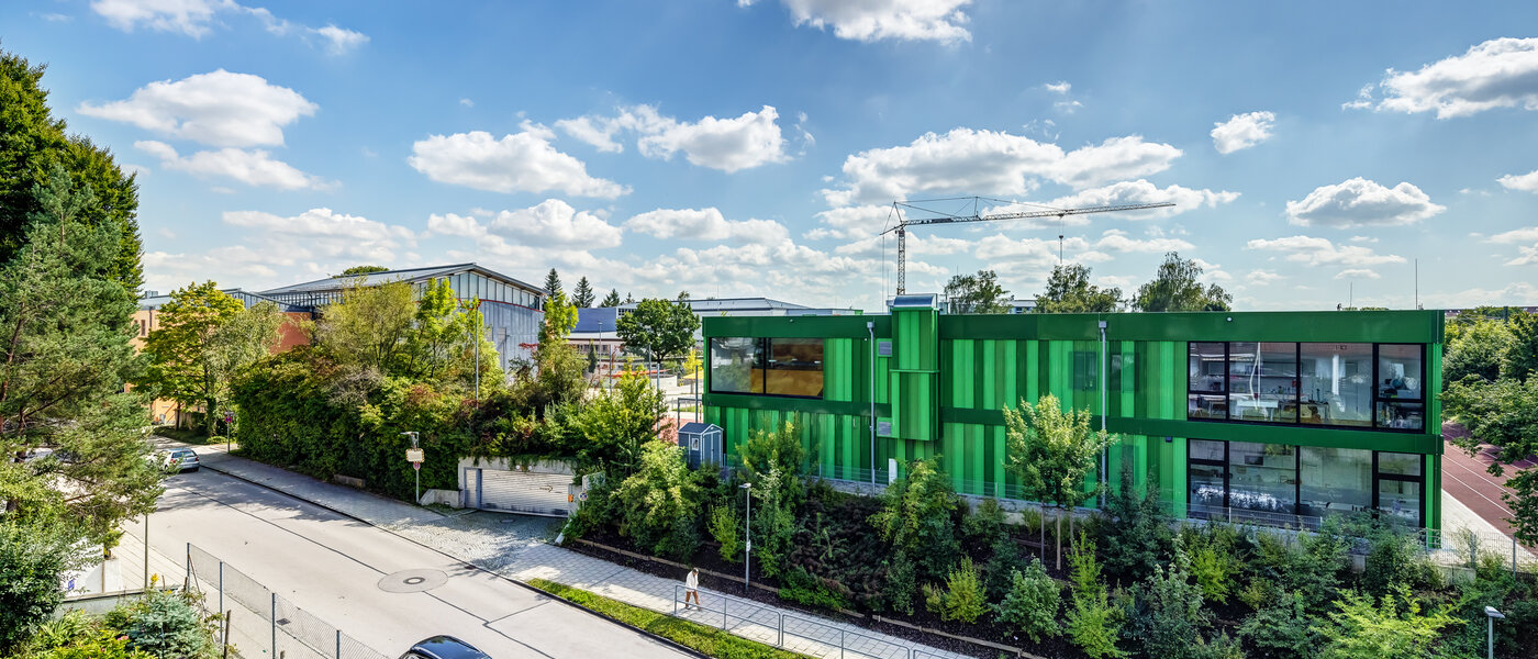 квартира Unterhaching 01 вид из окна 12705