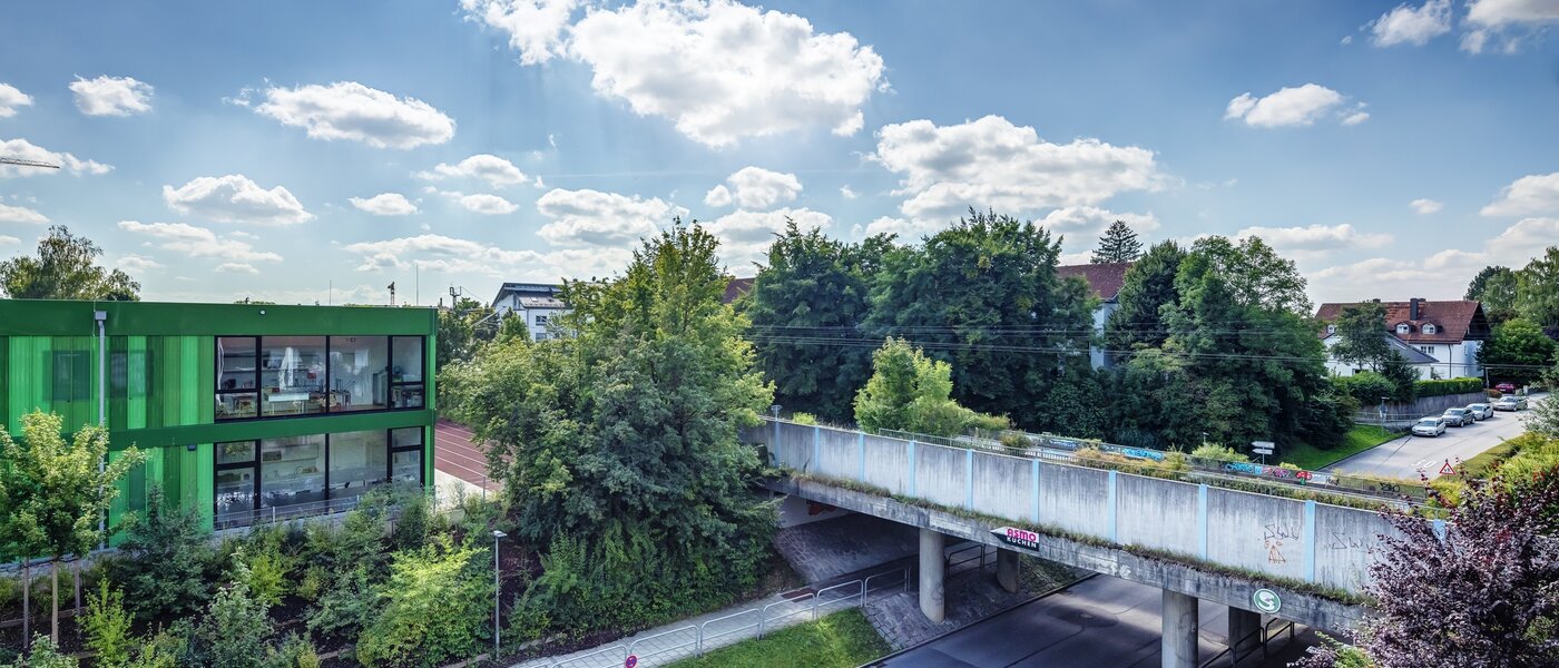 квартира Unterhaching 02 вид из окна 12705