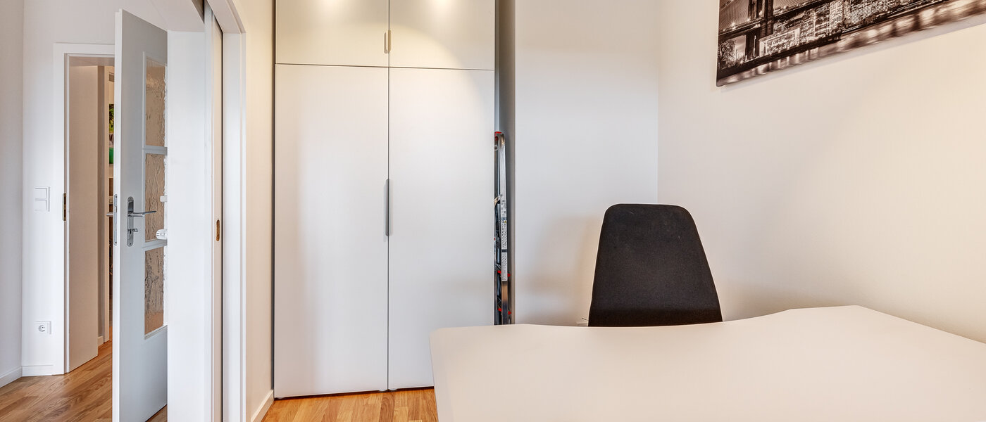 квартира Unterhaching 03 рабочий кабинет 12705