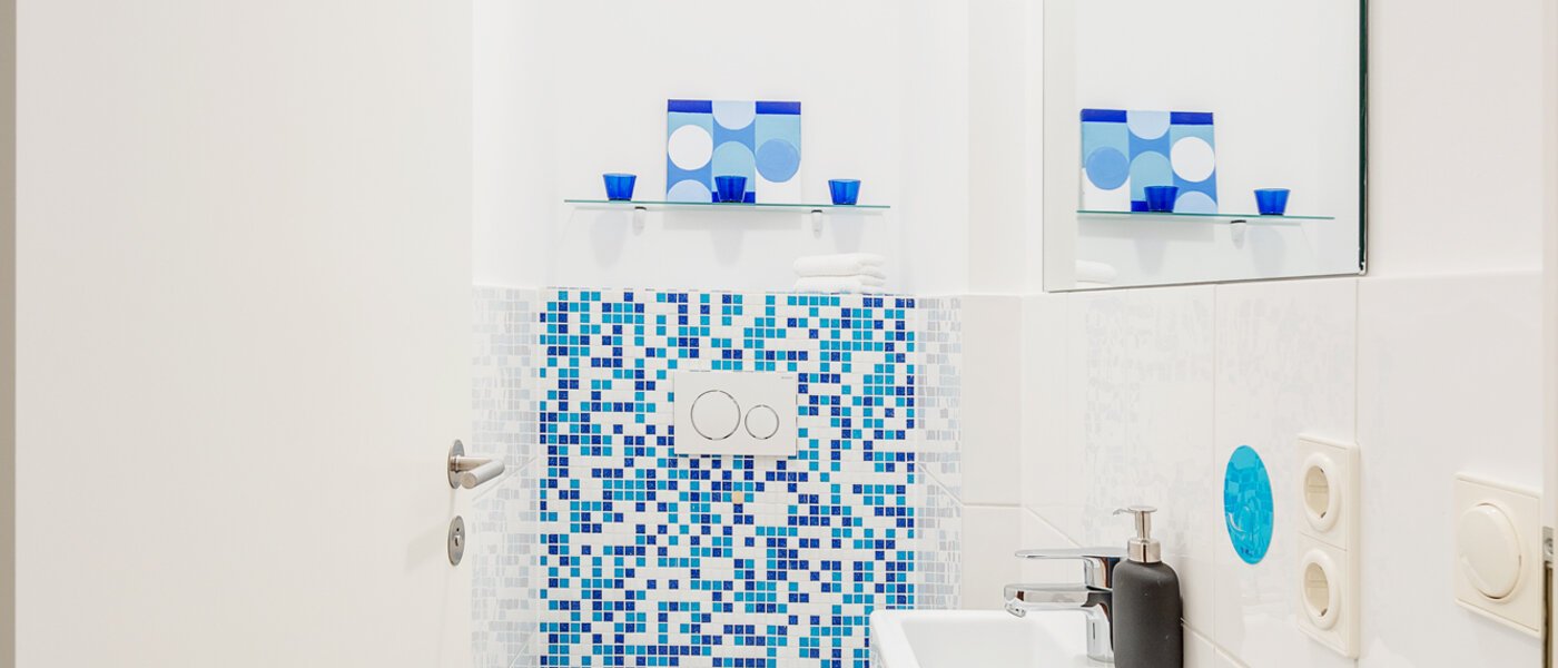 квартира München Maxvorstadt - Westen 01 гостевой туалет 12753