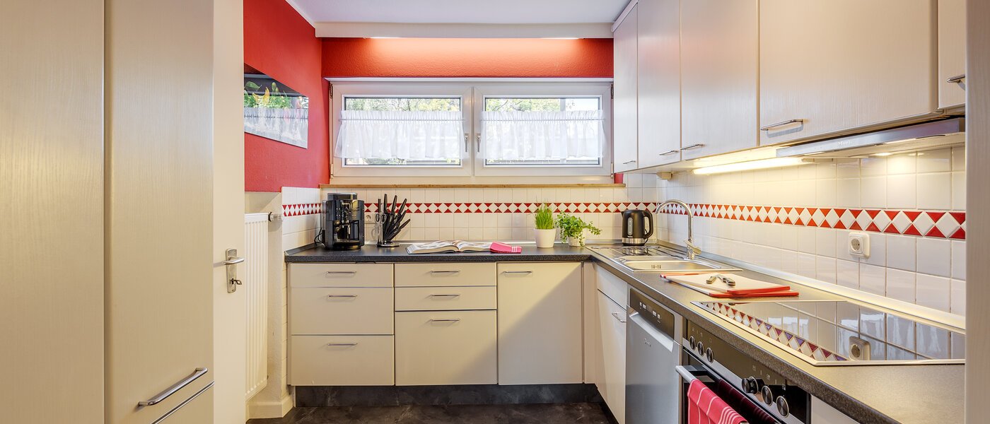 дом München Lerchenau 01 кухня 12756