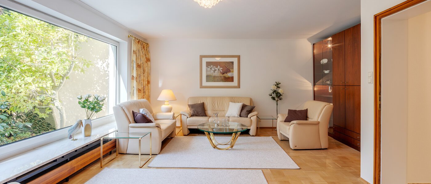 дом München Lerchenau 02 гостиная 12756