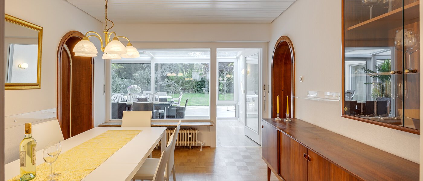 дом München Lerchenau 01 обеденный зал 12756