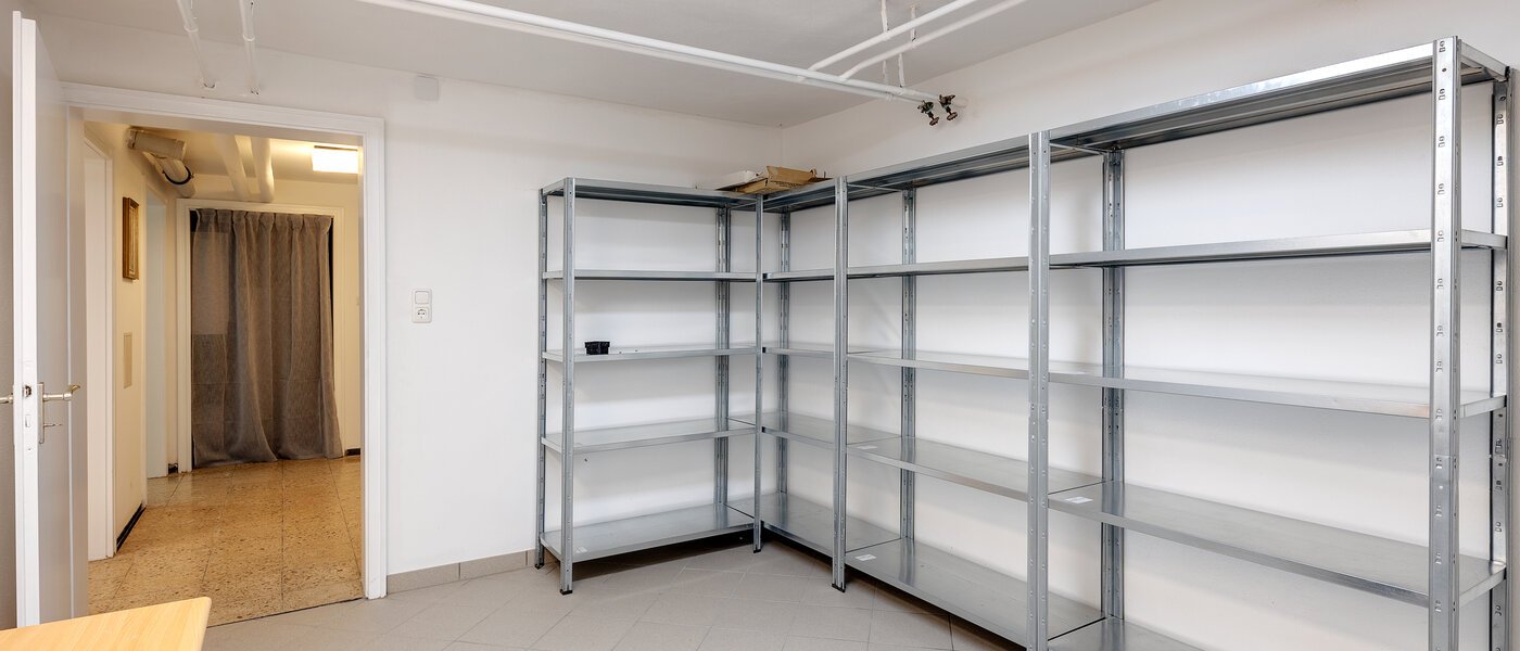 дом München Lerchenau 02 кладовая 12756