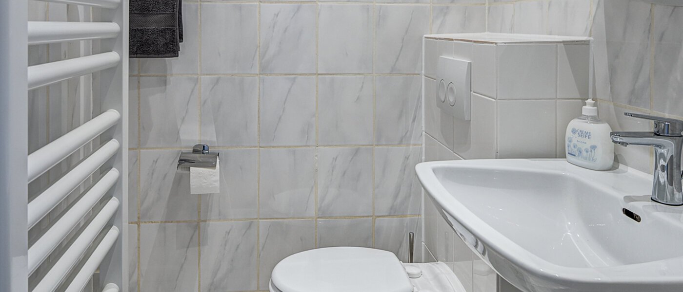 квартира München Maxvorstadt - Universitätsviertel 01 ванная комната 12790