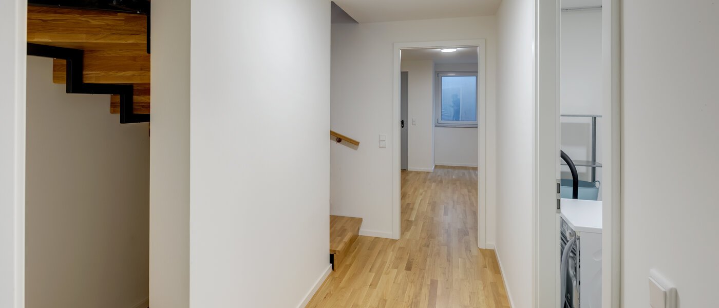 таунхаус München Schwabing - Domagkpark 05 коридор 12793