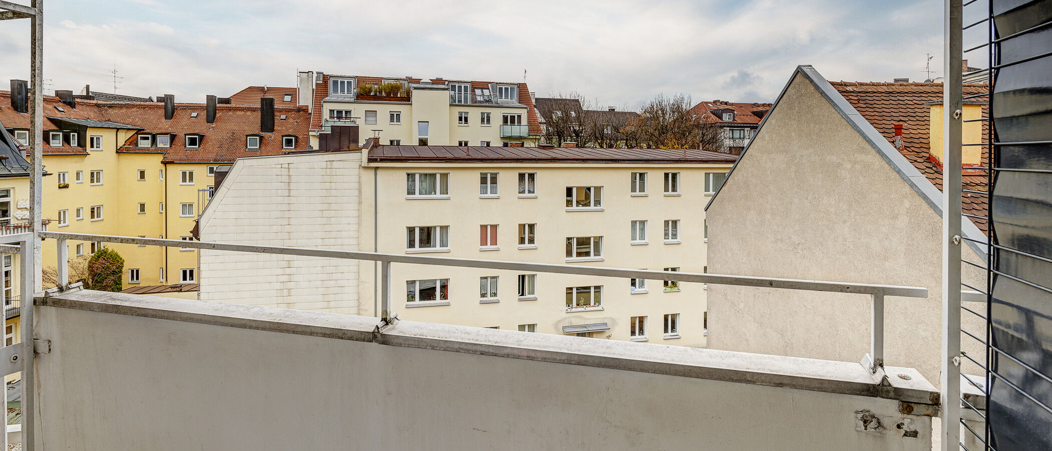 квартира München Maxvorstadt - Universitätsviertel 01 вид из окна 12795