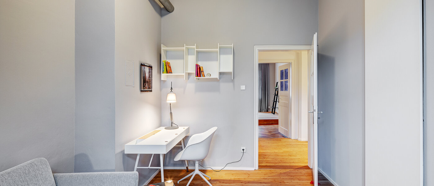 квартира München Haidhausen 02 бюро / гостиная 12796