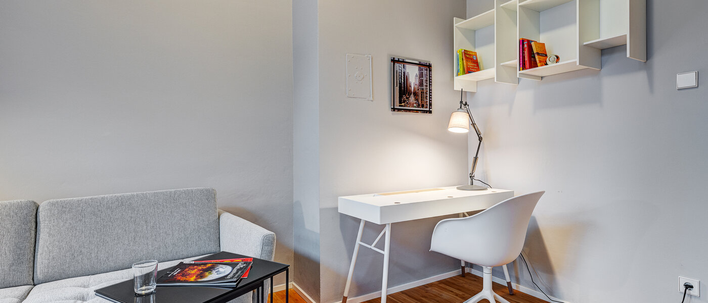 квартира München Haidhausen 03 бюро / гостиная 12796