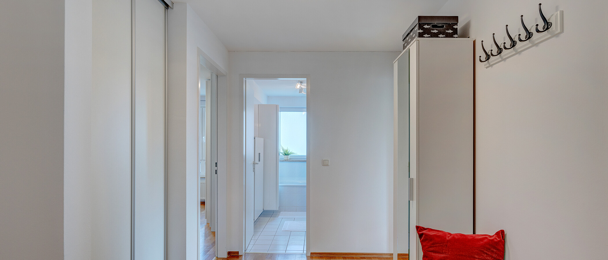 квартира München Moosach 01 коридор 12800
