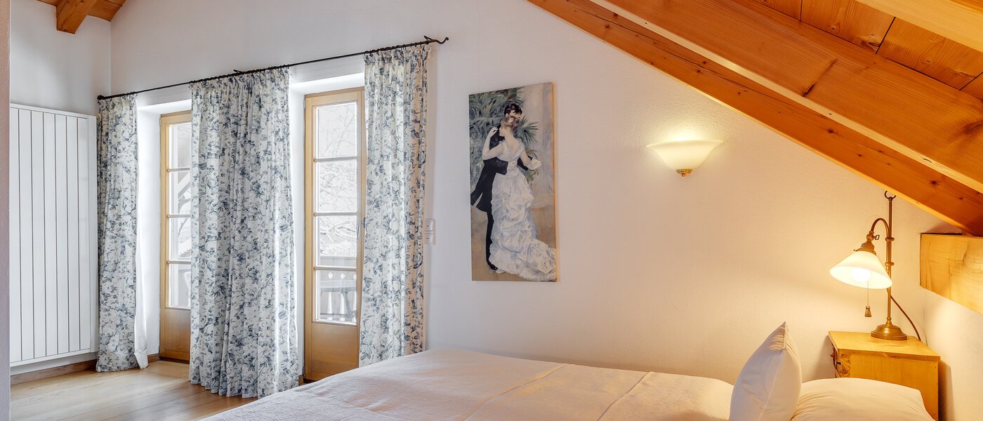 мансардная квартира Bad Heilbrunn 03 зона для сна 12824