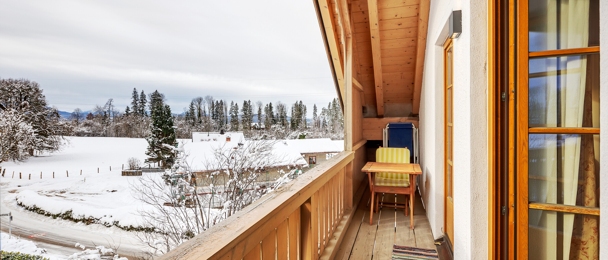 мансардная квартира Bad Heilbrunn 01 балкон 12826