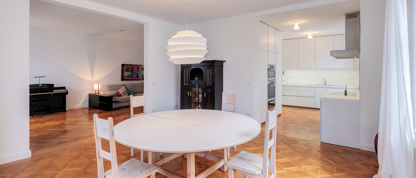 квартира München Nymphenburg 02 обеденный зал 12846