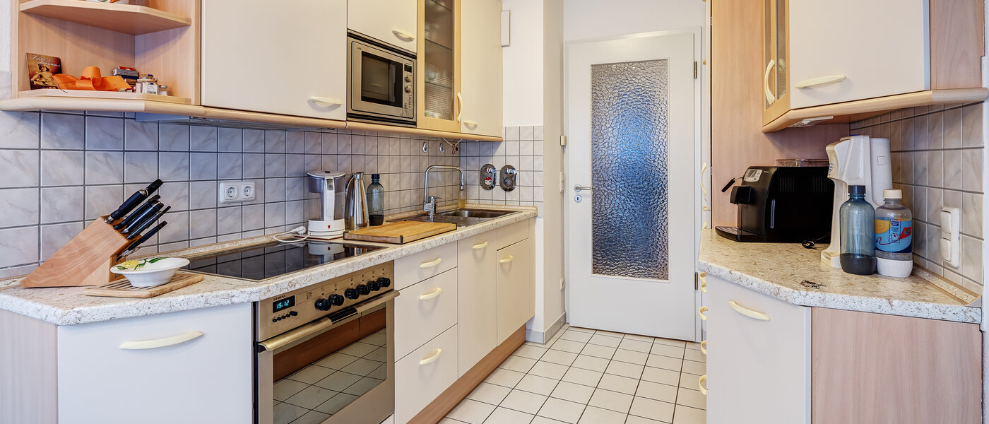 квартира с садом München Solln 03 кухня 12884