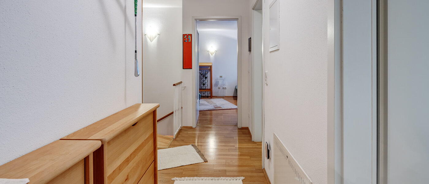 квартира с садом München Solln 03 коридор 12884