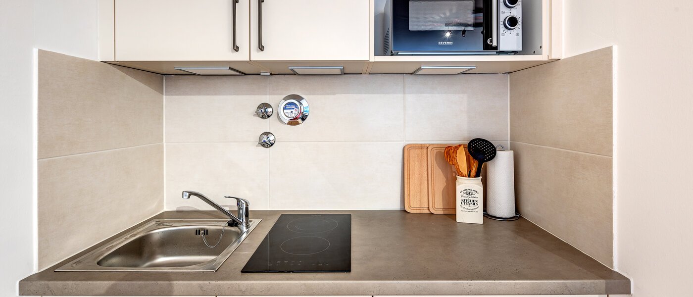 квартира München Maxvorstadt - Universitätsviertel 02 кухня 12898