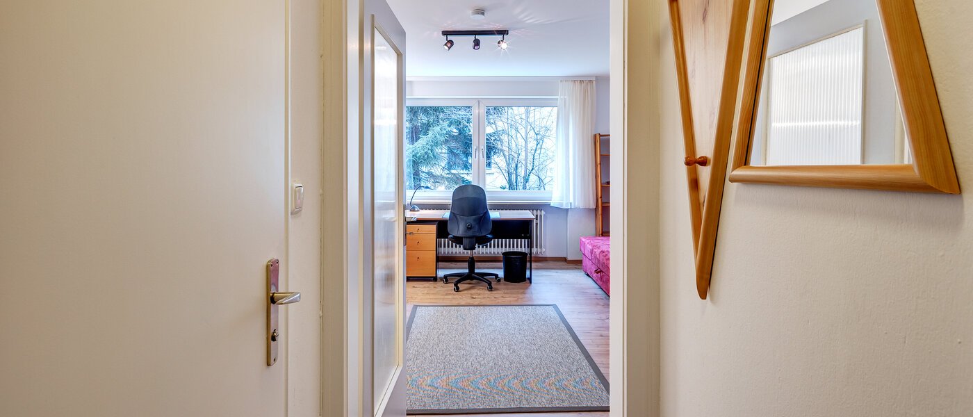 квартира München Maxvorstadt - Universitätsviertel 01 коридор 12898