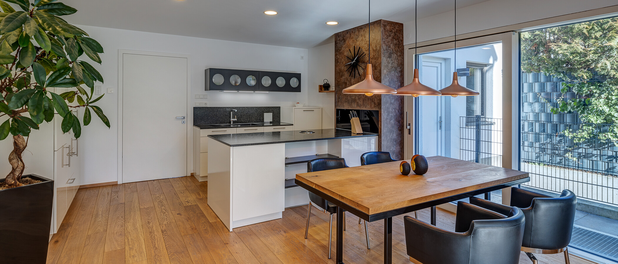 Половина двухквартирного жилого дома München Feldmoching 03 кухня 12903